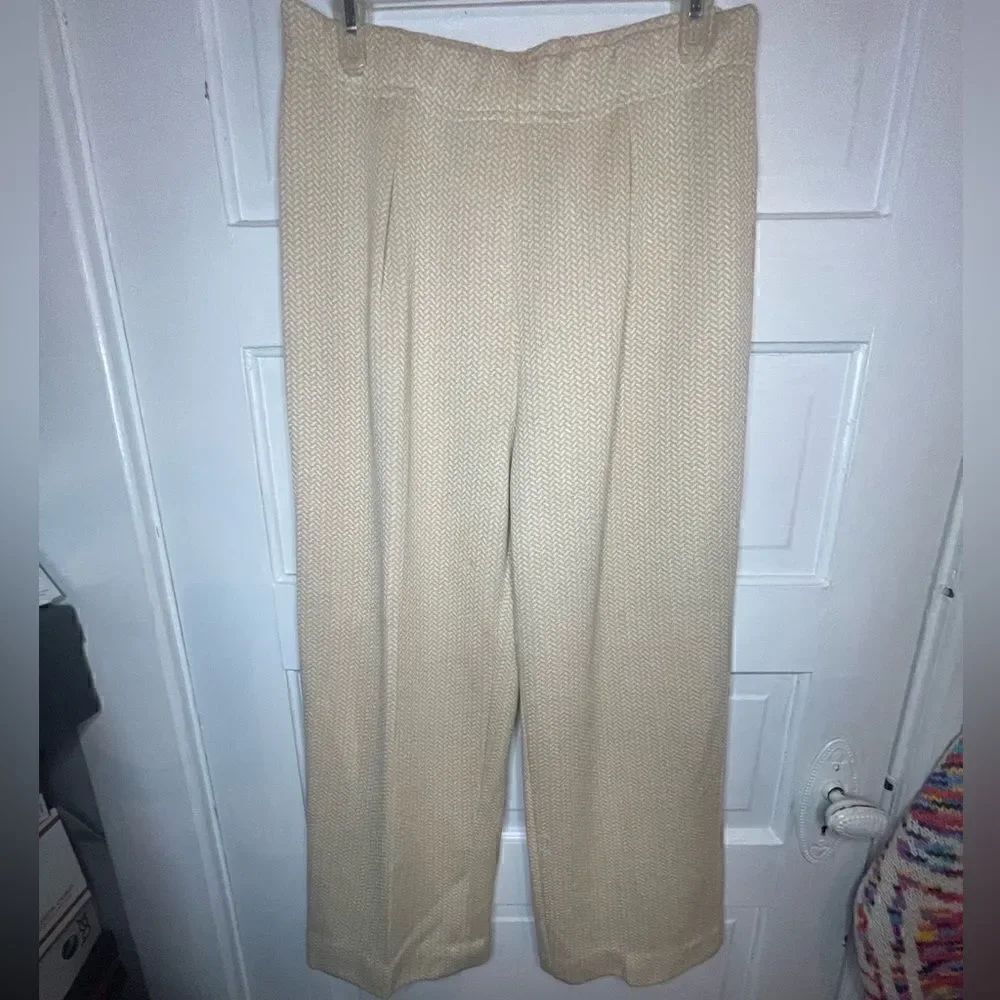 St. John Couture Pants Size Small